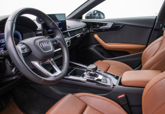 Подержанный автомобиль Audi A5 Liftback 2020 года (10 фото)