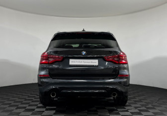 Подержанный автомобиль BMW X3 2018 года (4 фото)