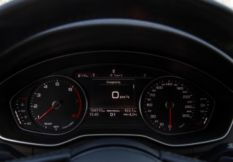 Подержанный автомобиль Audi A5 Liftback 2017 года (8 фото)