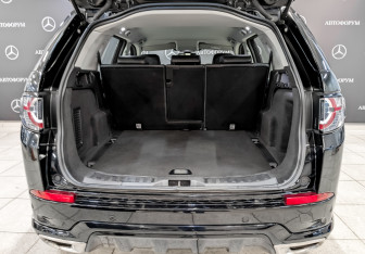 Подержанный автомобиль Land Rover Discovery Sport 2017 года (10 фото)