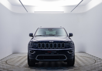 Подержанный автомобиль Jeep Grand Cherokee 2017 года (2 фото)