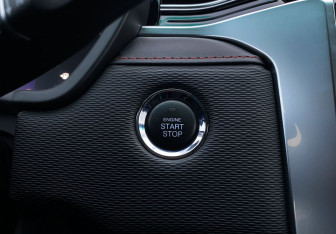 Подержанный автомобиль JAC T8 Pro 2024 года (17 фото)