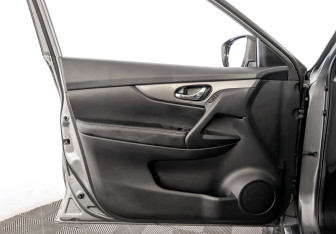 Подержанный автомобиль Nissan X-Trail 2018 года (19 фото)