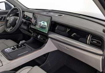 Новый GAC GS8 2025 (9 фото)