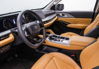 Подержанный автомобиль Changan Hunter Plus 2023 года (8 фото)