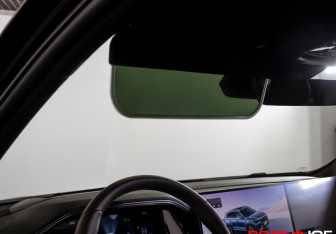 Подержанный автомобиль Geely Monjaro 2025 года (25 фото)