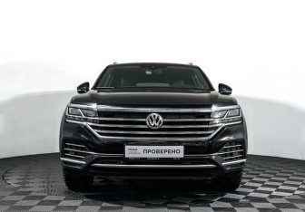Подержанный автомобиль Volkswagen Touareg 2019 года (2 фото)