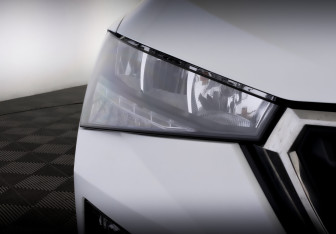 Подержанный автомобиль Skoda Rapid Liftback 2022 года (17 фото)