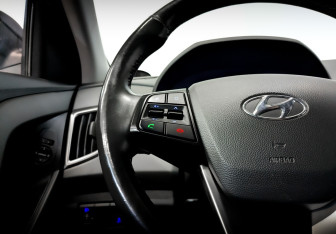 Подержанный автомобиль Hyundai Creta 2019 года (25 фото)