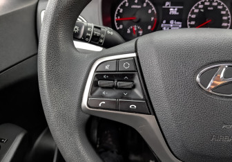 Подержанный автомобиль Hyundai Solaris Sedan 2021 года (27 фото)