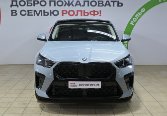 Подержанный автомобиль BMW X2 2024 года (2 фото)