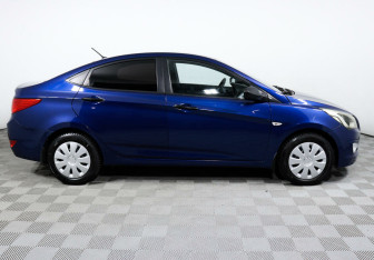 Подержанный автомобиль Hyundai Solaris Sedan 2015 года (4 фото)