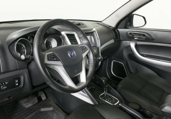 Подержанный автомобиль Changan CS35 2016 года (8 фото)