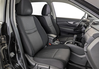 Подержанный автомобиль Nissan X-Trail 2018 года (24 фото)