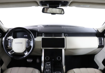 Подержанный автомобиль Land Rover Range Rover 2013 года (12 фото)