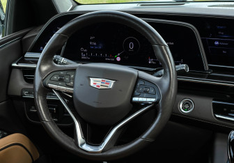 Подержанный автомобиль Cadillac Escalade Suv 2022 года (14 фото)
