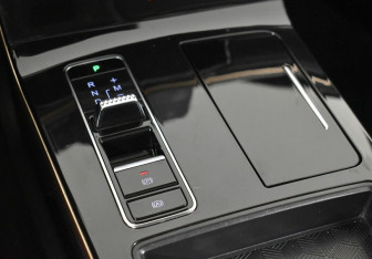 Подержанный автомобиль Exeed LX 2022 года (16 фото)