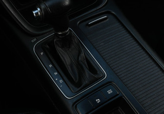 Подержанный автомобиль Kia Sorento 2014 года (15 фото)