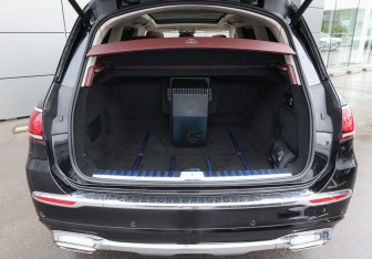 Подержанный автомобиль Mercedes-Benz Maybach GLS 2023 года (8 фото)