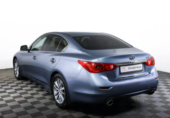 Подержанный автомобиль Infiniti Q50 2014 года (7 фото)