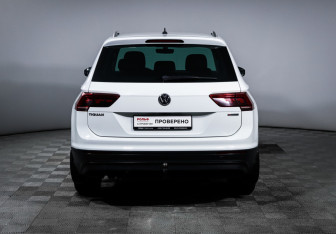 Подержанный автомобиль Volkswagen Tiguan 2018 года (6 фото)