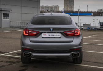 Подержанный автомобиль BMW X6 2019 года (7 фото)