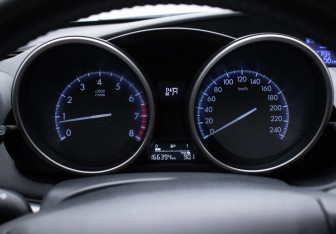 Подержанный автомобиль Mazda 3 Sedan 2012 года (12 фото)