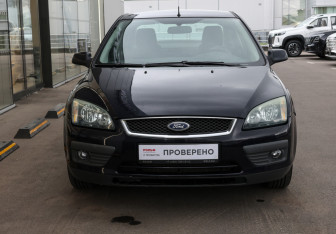 Подержанный автомобиль Ford Focus Sedan 2006 года (2 фото)