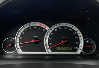Подержанный автомобиль Chevrolet Captiva 2008 года (11 фото)