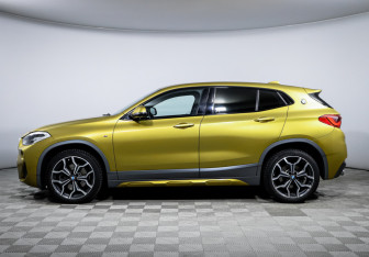 Подержанный автомобиль BMW X2 2017 года (8 фото)