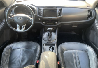 Подержанный автомобиль Kia Sportage 2013 года (10 фото)
