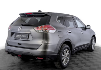 Подержанный автомобиль Nissan X-Trail 2018 года (5 фото)
