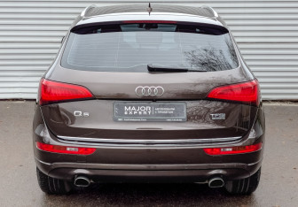 Подержанный автомобиль Audi Q5 2015 года (6 фото)
