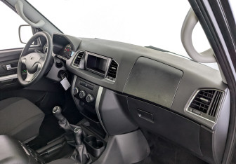 Новый УАЗ Patriot 2024 (9 фото)