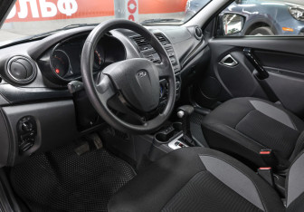 Подержанный автомобиль LADA (ВАЗ) Granta Liftback 2024 года (17 фото)