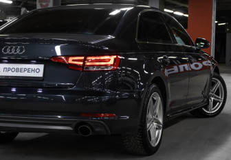 Подержанный автомобиль Audi A4 Sedan 2016 года (24 фото)
