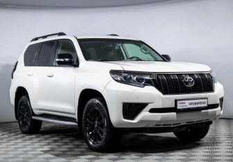 Подержанный автомобиль Toyota Land Cruiser Prado 2021 года (3 фото)