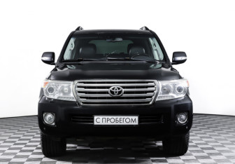Подержанный автомобиль Toyota Land Cruiser Suv 2012 года (2 фото)