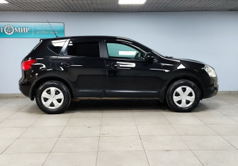 Подержанный автомобиль Nissan Qashqai 2009 года (4 фото)