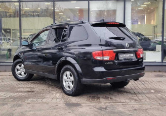 Подержанный автомобиль SsangYong Kyron 2011 года (6 фото)