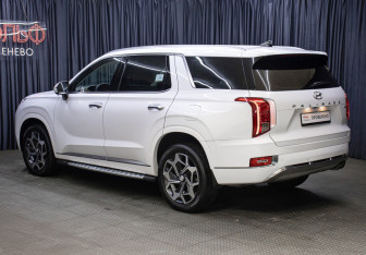 Подержанный автомобиль Hyundai Palisade 2021 года (7 фото)