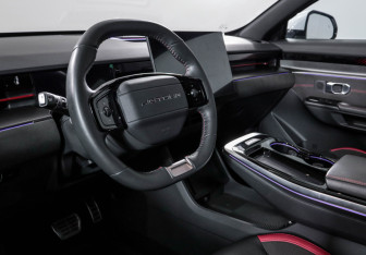 Подержанный автомобиль Jetour Dashing 2023 года (14 фото)
