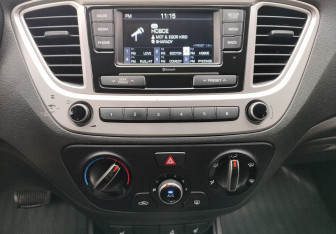 Подержанный автомобиль Hyundai Solaris Sedan 2019 года (14 фото)