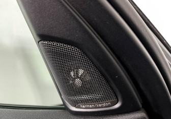 Подержанный автомобиль BMW X5 2017 года (19 фото)