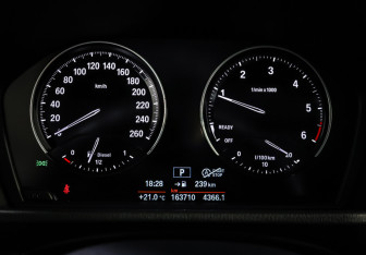 Подержанный автомобиль BMW X2 2021 года (16 фото)