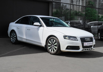 Подержанный автомобиль Audi A4 Sedan 2009 года (3 фото)