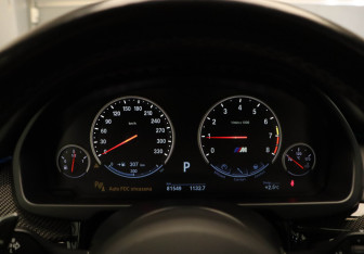 Подержанный автомобиль BMW X5 M 2018 года (9 фото)