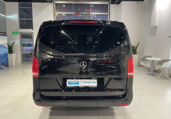 Подержанный автомобиль Mercedes-Benz Vito 2019 года (5 фото)