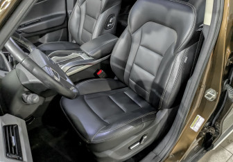 Подержанный автомобиль Geely Atlas 2020 года (19 фото)