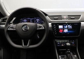 Подержанный автомобиль Skoda Superb Liftback 2024 года (10 фото)